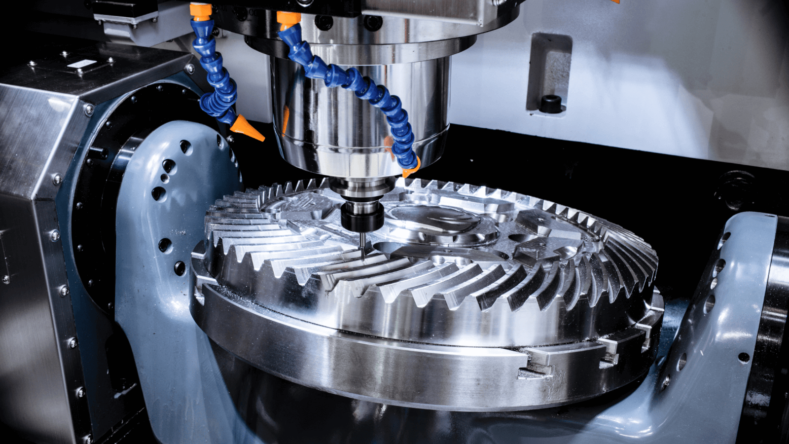 what is the most common type of workholding device for a milling machine
